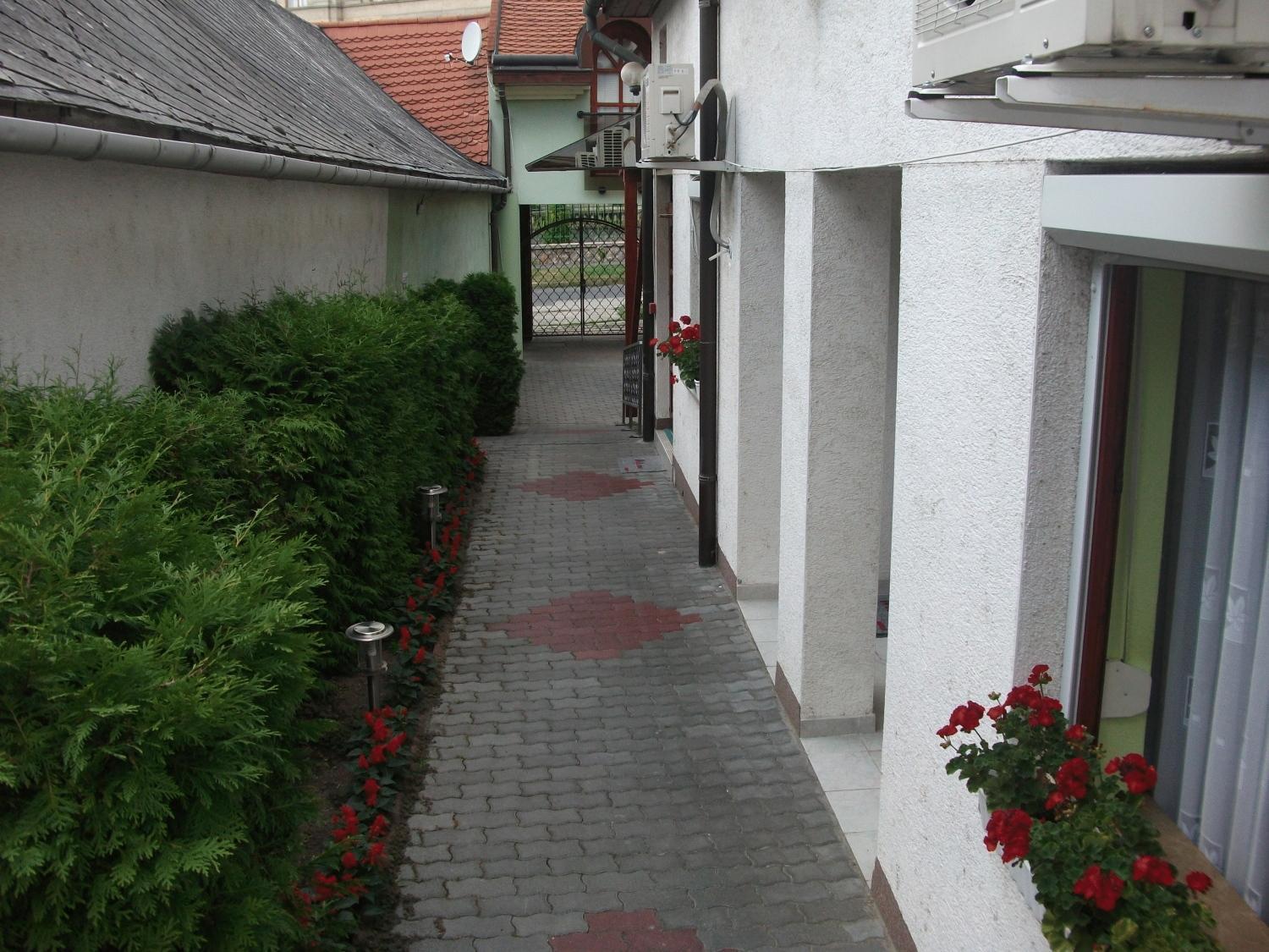 Ria Panzio Bed and Breakfast Esztergom Buitenkant foto