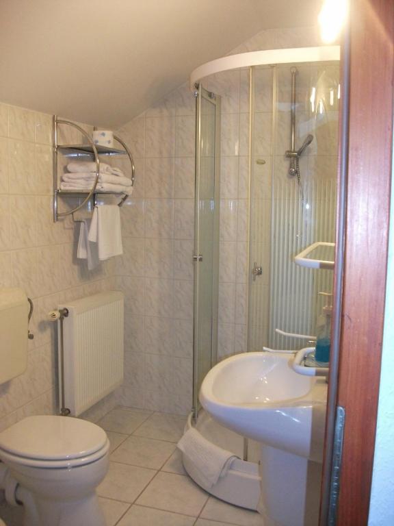 Ria Panzio Bed and Breakfast Esztergom Buitenkant foto